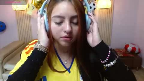 Snapshot of miley_clarck chatting on July 7, 2026, 1:48 pm Miley online show from July 7, 2026, 1:48 pm