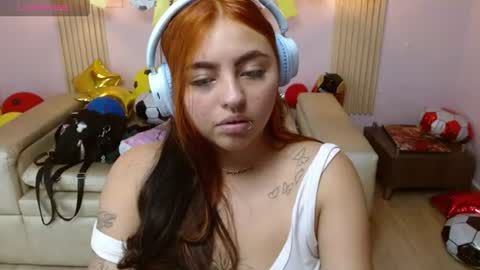 Snapshot of miley_clarck chatting on July 10, 2026, 7:27 pm Miley online show from July 10, 2026, 7:27 pm
