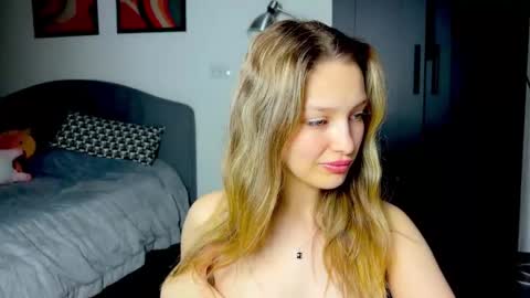 mileyy_cute online show from March 13, 2026, 11:44 pm