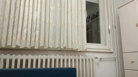 Snapshot of milf44milf chatting on December 14, 2025, 2:28 am milf44milf online show from December 14, 2025, 2:28 am