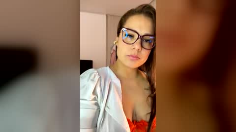 Snapshot of milf__pretty chatting on June 19, 2026, 8:12 pm Melissa online show from June 19, 2026, 8:12 pm
