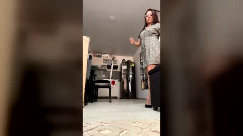 Snapshot of milf__pretty chatting on July 15, 2026, 1:27 pm Melissa online show from July 15, 2026, 1:27 pm