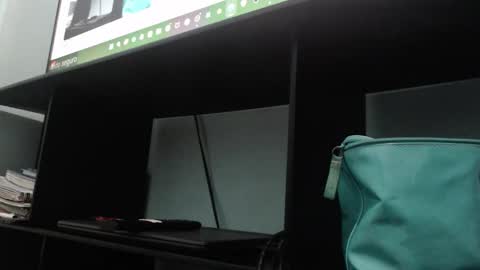 Anay velez online show from February 1, 2026, 4:33 am