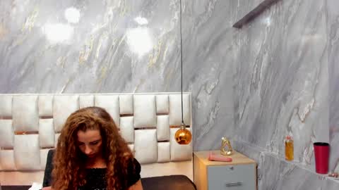 Snapshot of milf_drip chatting on May 11, 2026, 12:44 pm Lili online show from May 11, 2026, 12:44 pm