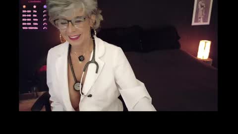 Snapshot of milf_ette chatting on May 18, 2026, 10:48 pm Fabiola online show from May 18, 2026, 10:48 pm