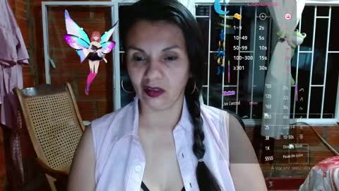 Snapshot of milf_fantassy chatting on November 18, 2025, 4:06 am Ana online show from November 18, 2025, 4:06 am