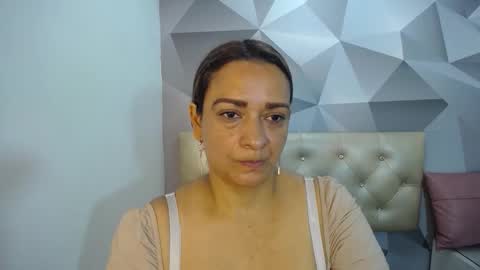 Snapshot of milf_hugeboobs chatting on November 13, 2025, 10:47 am milf_hugeboobs online show from November 13, 2025, 10:47 am