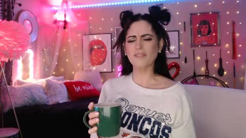 Snapshot of milf_lacey chatting on January 12, 2025, 4:08 pm Milf Lacey online show from January 12, 2025, 4:08 pm