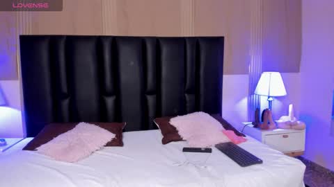 Snapshot of milf_meli chatting on October 27, 2025, 7:07 pm milf_meli online show from October 27, 2025, 7:07 pm