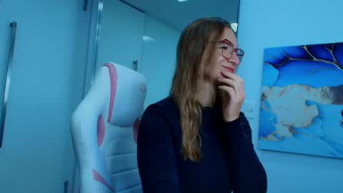 Snapshot of milf_tea chatting on July 2, 2026, 9:59 am Thea NONUDE in public GMT2 Mon 3-9 AM Wed 3-9 AM Thur 3-9 AM Fri 3-9 AM Sun 3-9 AM. online show from July 2, 2026, 9:59 am