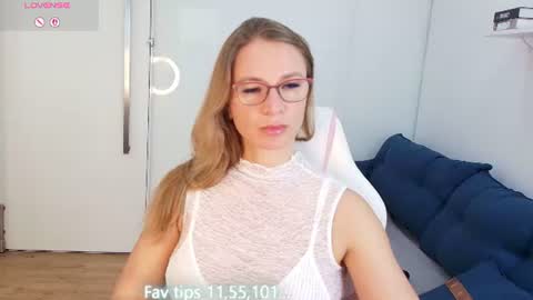 Snapshot of milf_tea chatting on July 29, 2026, 9:51 am Thea NONUDE in public GMT2 Mon 3-9 AM Wed 3-9 AM Thur 3-9 AM Fri 3-9 AM Sun 3-9 AM. online show from July 29, 2026, 9:51 am