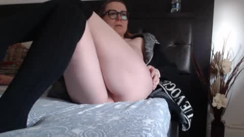 Snapshot of milfbiglips38 chatting on February 25, 2025, 8:47 am milfa online show from February 25, 2025, 8:47 am