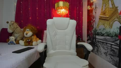 Snapshot of milfboobs_10 chatting on January 31, 2025, 11:03 pm Nakary Bustamante online show from January 31, 2025, 11:03 pm