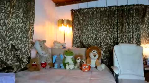 Snapshot of milfboobs_10 chatting on November 22, 2025, 11:04 pm Nakary Bustamante online show from November 22, 2025, 11:04 pm