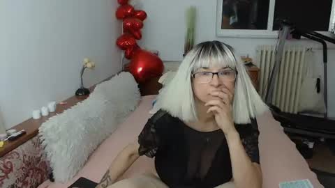 Snapshot of milfdolores chatting on July 23, 2026, 1:58 am milfdolores online show from July 23, 2026, 1:58 am