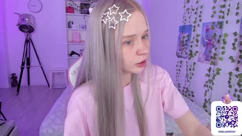 Snapshot of miliameow chatting on December 25, 2024, 4:44 am Milia online show from December 25, 2024, 4:44 am