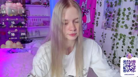 Snapshot of miliameow chatting on January 29, 2025, 9:39 pm Milia online show from January 29, 2025, 9:39 pm