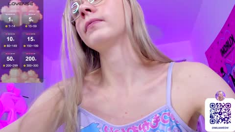 Snapshot of miliameow chatting on February 1, 2025, 2:05 am Milia online show from February 1, 2025, 2:05 am