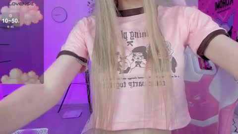 Snapshot of miliameow chatting on February 16, 2025, 9:48 pm Milia online show from February 16, 2025, 9:48 pm