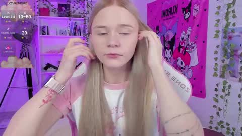 Snapshot of miliameow chatting on February 18, 2025, 1:54 am Milia online show from February 18, 2025, 1:54 am