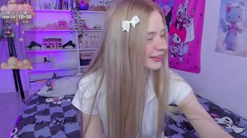 Snapshot of miliameow chatting on March 2, 2025, 11:09 pm Milia online show from March 2, 2025, 11:09 pm