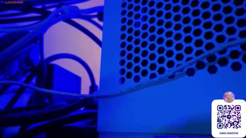 Snapshot of miliameow chatting on October 8, 2025, 12:19 am Milia online show from October 8, 2025, 12:19 am