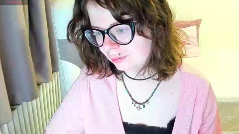 Snapshot of milisasweet chatting on October 6, 2025, 7:00 pm MilisaSweet online show from October 6, 2025, 7:00 pm