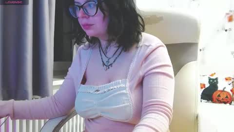 Snapshot of milisasweet chatting on November 1, 2025, 8:33 pm MilisaSweet online show from November 1, 2025, 8:33 pm