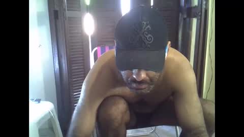 Snapshot of militaryx chatting on April 2, 2026, 7:00 pm militaryx online show from April 2, 2026, 7:00 pm