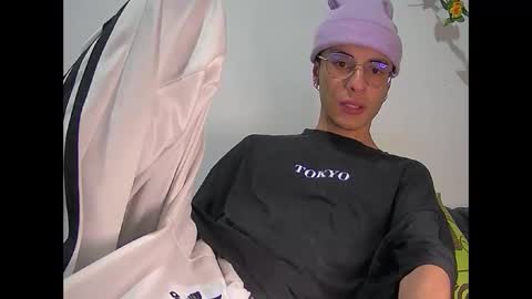 militoveruss2 online show from March 3, 2026, 10:32 am