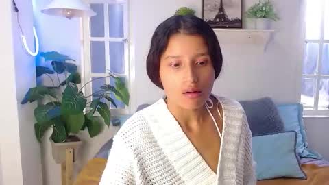 CHLOE online show from March 12, 2026, 1:50 pm