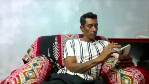 Snapshot of milkhammer chatting on April 9, 2026, 2:44 am Hammer online show from April 9, 2026, 2:44 am
