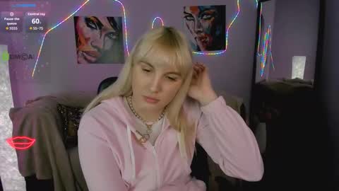 Snapshot of milki_wey chatting on February 5, 2026, 8:19 am Mila online show from February 5, 2026, 8:19 am