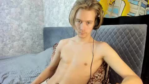 Isaac online show from October 30, 2025, 5:02 pm