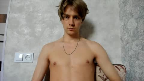 Isaac online show from June 4, 2026, 3:45 am