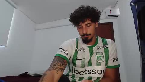 milkoffee online show from February 12, 2026, 1:17 pm