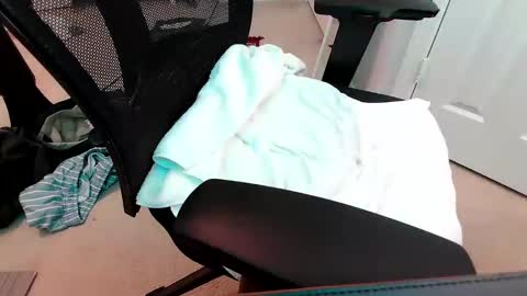 milkshake1_2 online show from December 7, 2024, 12:30 am