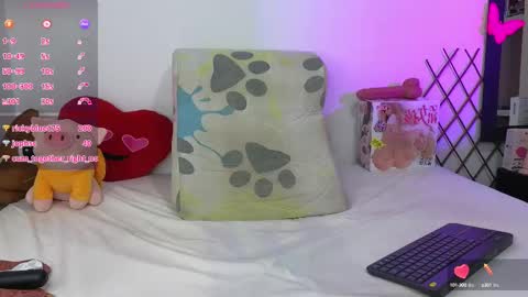 Snapshot of milky__boy_ chatting on February 21, 2025, 8:51 am H A R O L D online show from February 21, 2025, 8:51 am