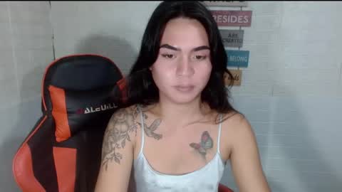 Snapshot of milkycumnel23 chatting on December 20, 2024, 12:05 pm NEL 23 online show from December 20, 2024, 12:05 pm