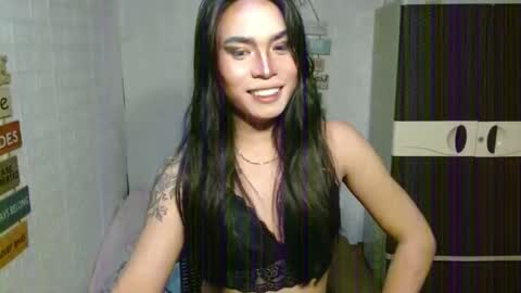 Snapshot of milkycumnel23 chatting on November 13, 2025, 2:16 pm NEL 23 online show from November 13, 2025, 2:16 pm