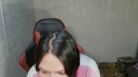 Snapshot of milkycumnel23 chatting on March 5, 2026, 4:47 pm NEL 23 online show from March 5, 2026, 4:47 pm