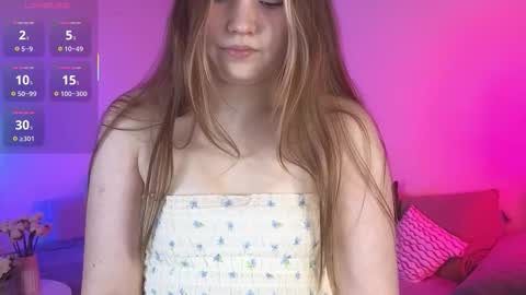 Snapshot of milkyshowproject chatting on November 26, 2025, 4:41 pm Ula online show from November 26, 2025, 4:41 pm