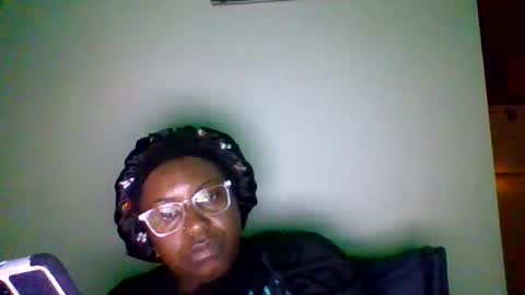 Snapshot of milkyway5555 chatting on December 12, 2024, 1:43 am Pretty wet brown online show from December 12, 2024, 1:43 am