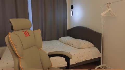 Snapshot of milla_bellaa chatting on March 15, 2026, 4:40 am Eva online show from March 15, 2026, 4:40 am