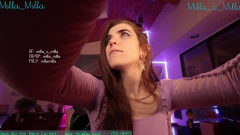 milla_milla online show from December 24, 2024, 4:55 am