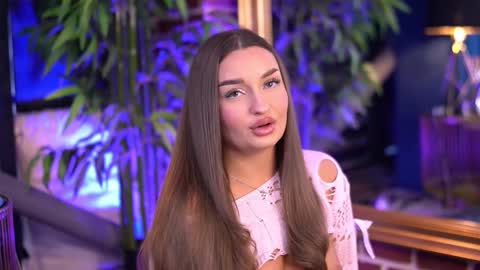 Snapshot of milla_serene chatting on November 29, 2025, 7:55 am Milla online show from November 29, 2025, 7:55 am