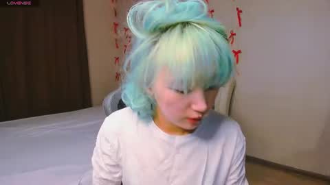 Snapshot of milla_waves chatting on July 3, 2026, 1:17 pm Milla or just Mi online show from July 3, 2026, 1:17 pm