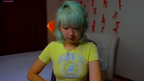 Snapshot of milla_waves chatting on July 21, 2026, 1:13 pm Milla or just Mi online show from July 21, 2026, 1:13 pm