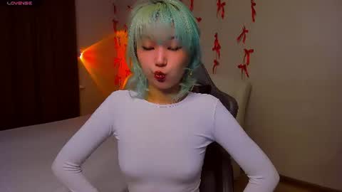 Snapshot of milla_waves chatting on July 22, 2026, 1:14 pm Milla or just Mi online show from July 22, 2026, 1:14 pm
