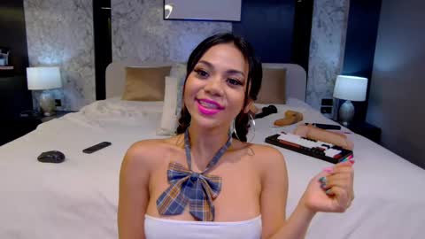 MillaBelle online show from March 3, 2025, 9:00 am